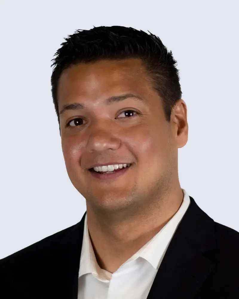 Ian Corella - Director de Marketing y Cultura Empresarial en Ramos Law